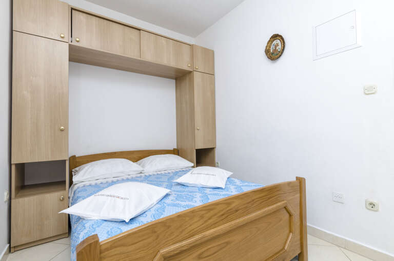 Pirovac Apartment Rental