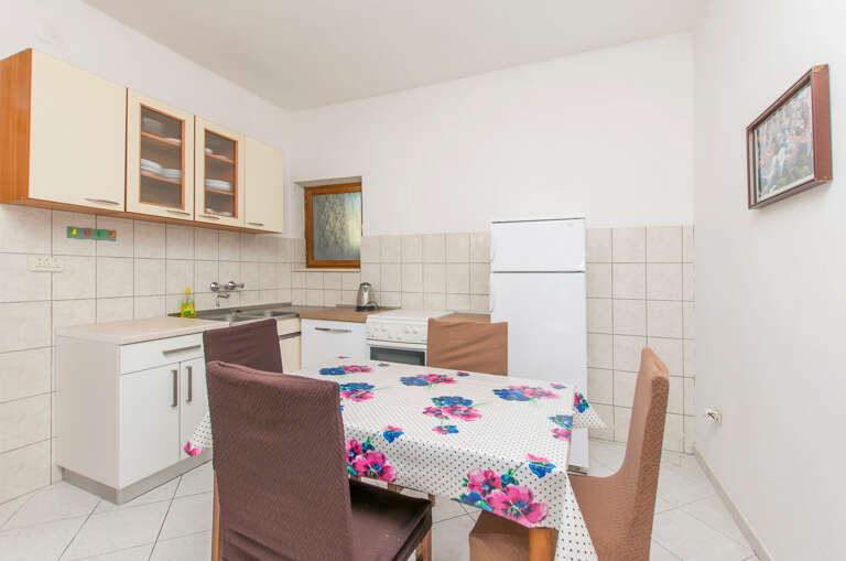 Grebastica Apartment Rental