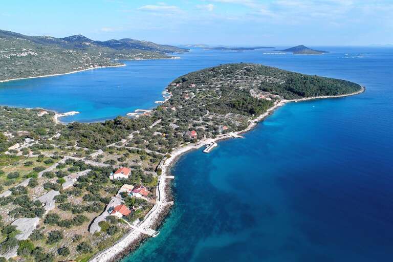 Kraj Home Rental