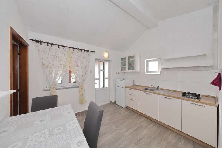 Kraj Home Rental