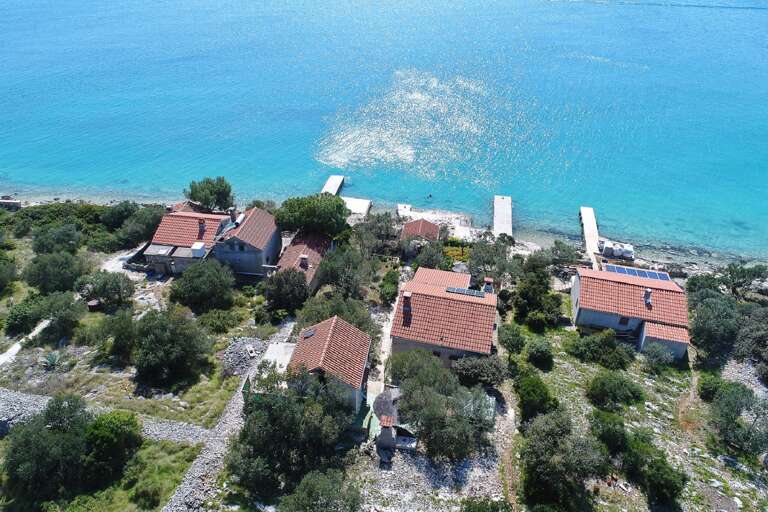 Tkon Home Rental