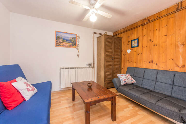 Kraj Home Rental