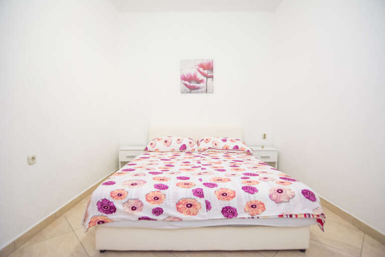 Tkon Home Rental
