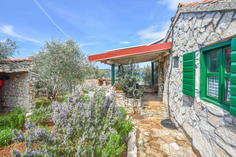 Kraj Home Rental