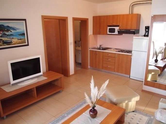 Kampor Apartment Rental