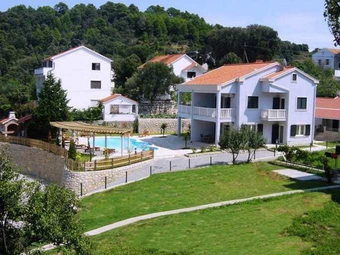 Kampor Apartment Rental