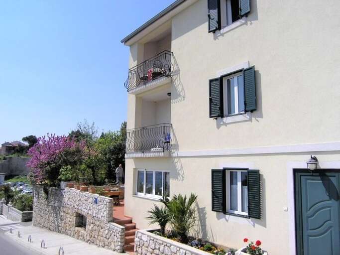 Apartments Depikolzuane
