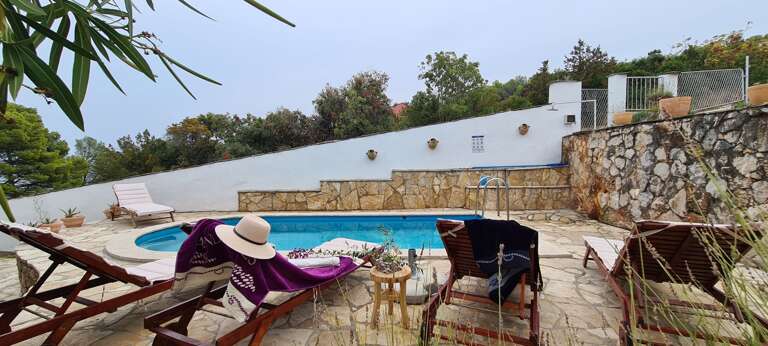 Jelsa Apartment Rental