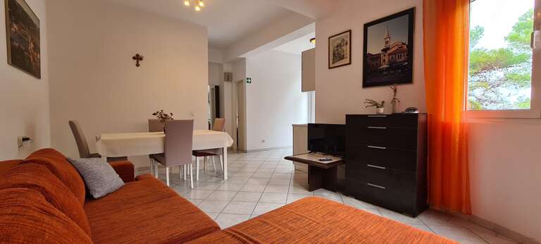 Jelsa Apartment Rental