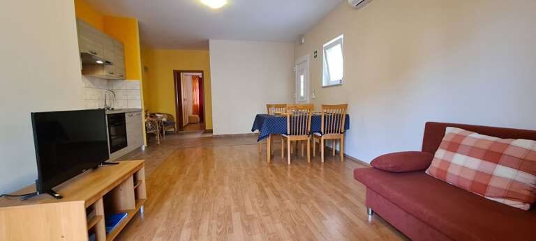Jelsa Apartment Rental