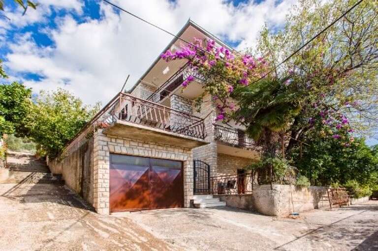 Trogir Apartment Rental
