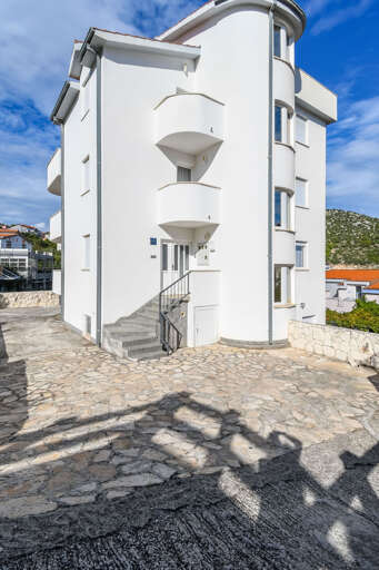 Marina Apartment Rental