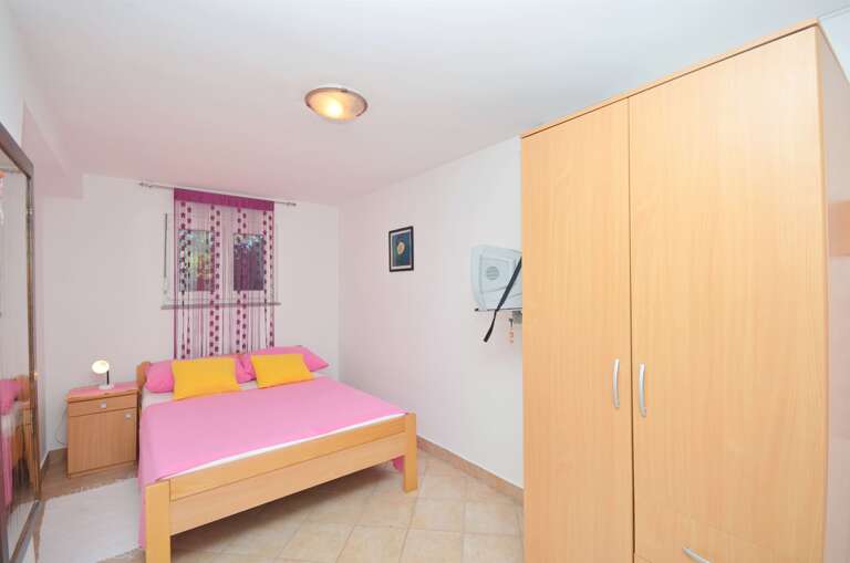 Murter Apartment Rental