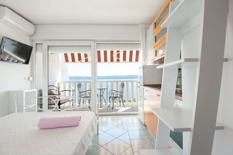Lokva Rogoznica Apartment Rental