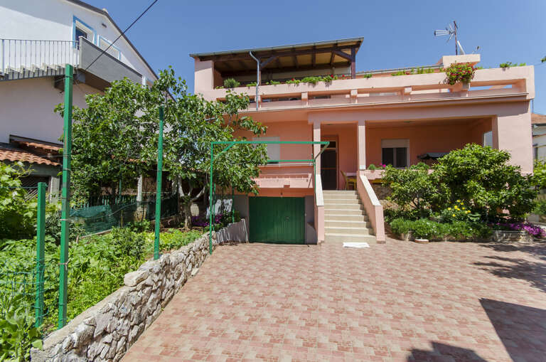 Brodarica Apartment Rental