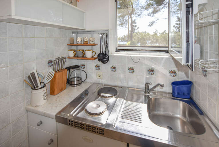 Veli Rat Apartment Rental