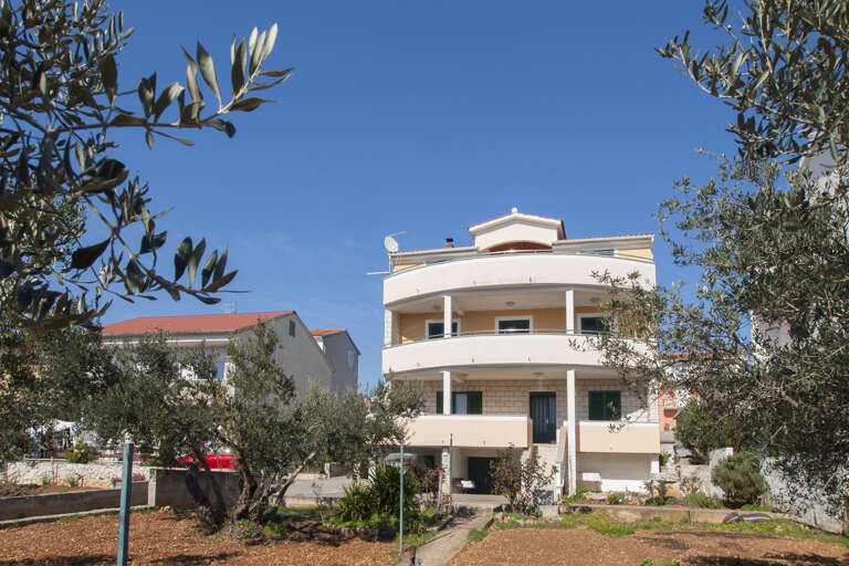Brodarica Apartment Rental