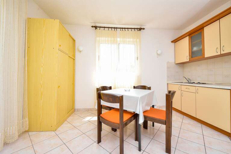 Kukljica Apartment Rental