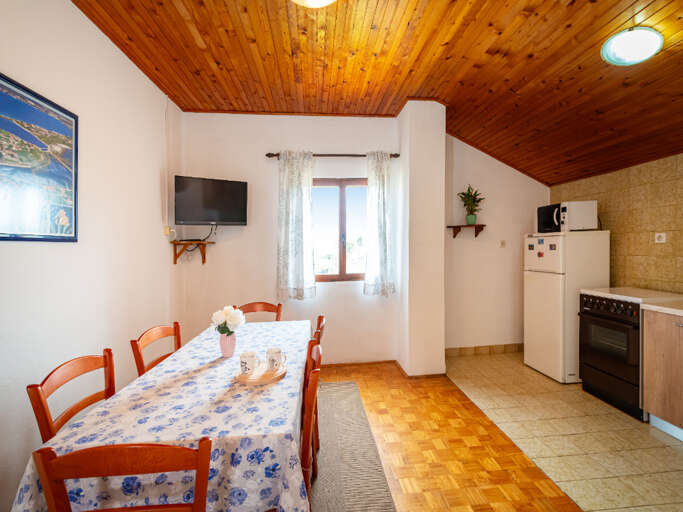 Nin Apartment Rental