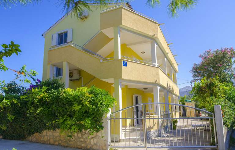 Rogoznica Apartment Rental