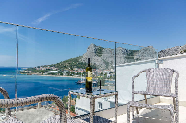 Omis Apartment Rental