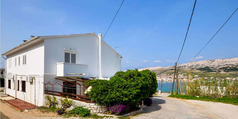 Pag Apartment Rental