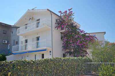 Apartments Šime