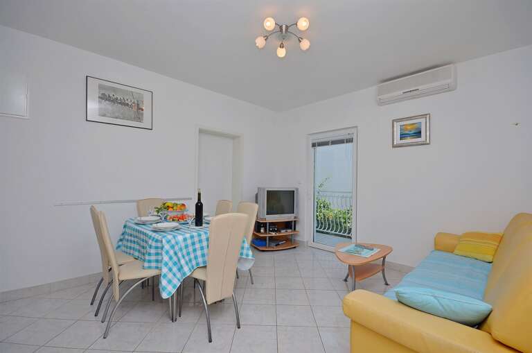 Srima Apartment Rental