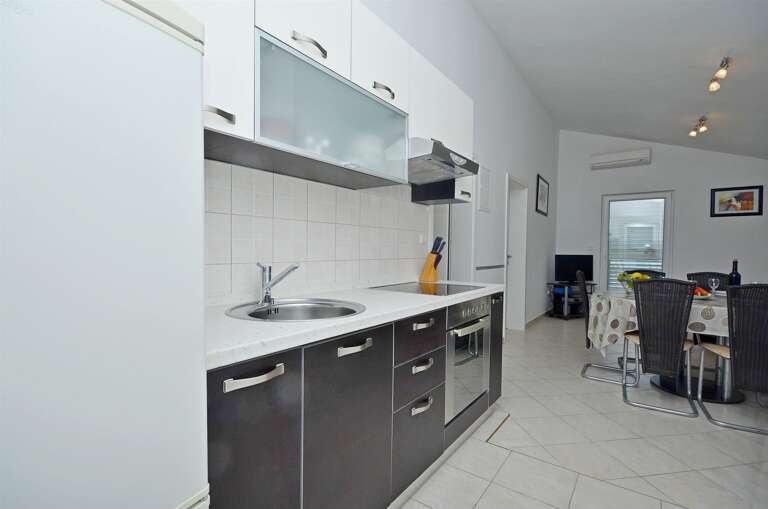 Srima Apartment Rental