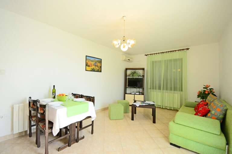 Njivice Apartment Rental