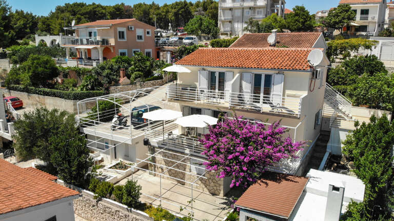 Okrug Gornji Apartment Rental