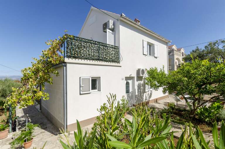 Supetar Home Rental