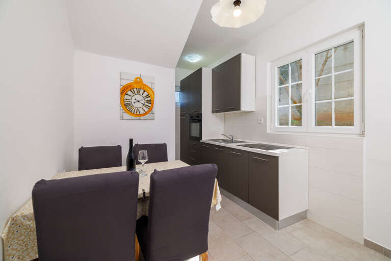 Lopar Apartment Rental