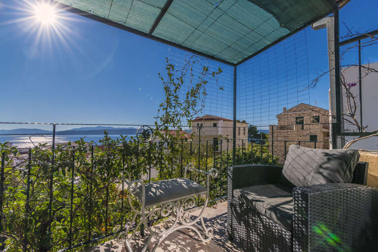 Igrane Apartment Rental