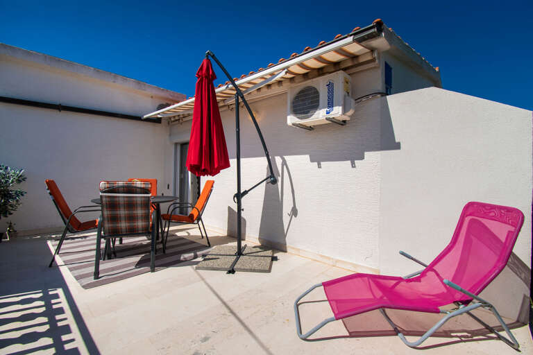 Jezera Apartment Rental