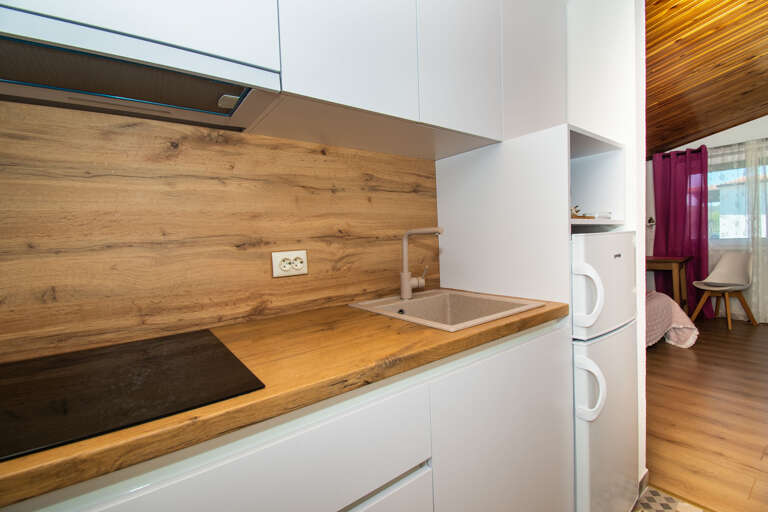 Jezera Apartment Rental