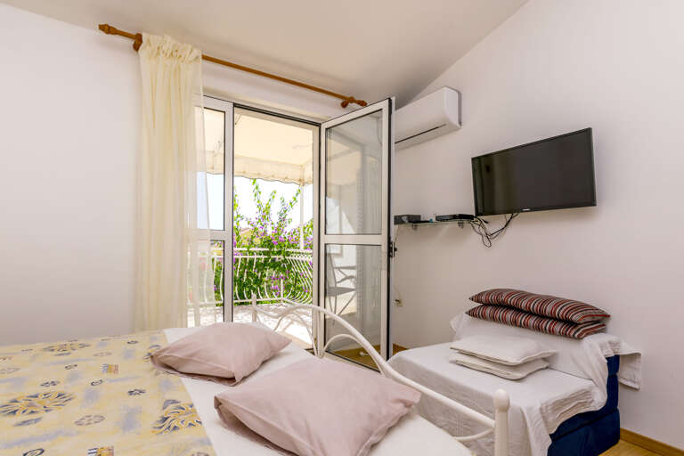 Rogoznica Apartment Rental