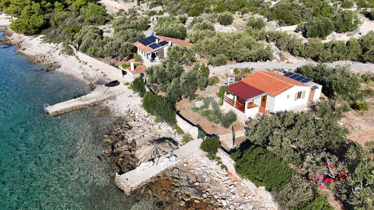 Kraj Home Rental