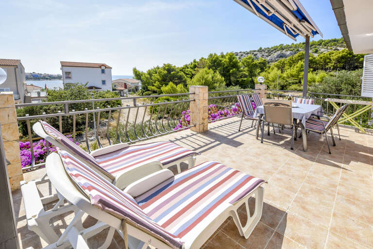 Razanj Apartment Rental