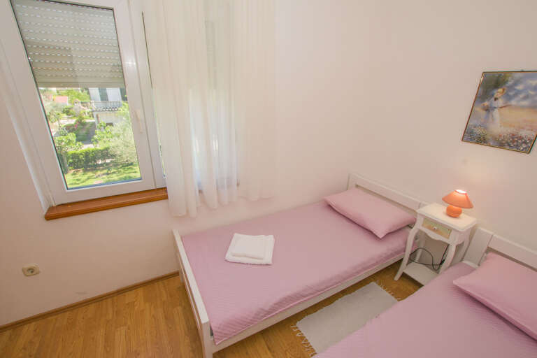 Sukosan Apartment Rental
