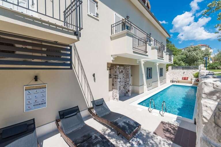 Novalja Apartment Rental