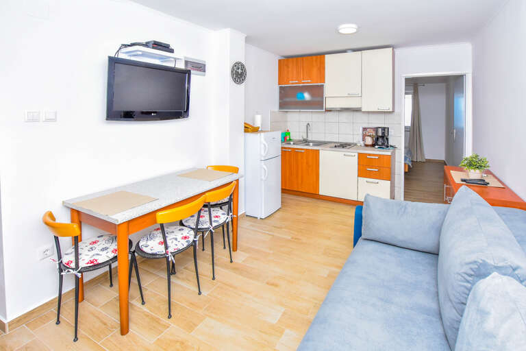 Murter Apartment Rental