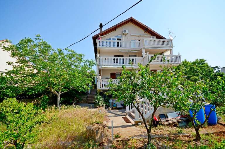 Podglavica Apartment Rental