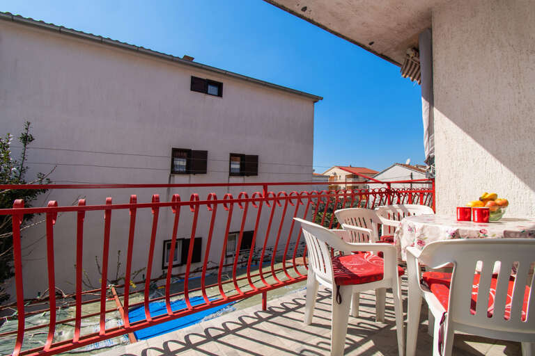 Srima Apartment Rental