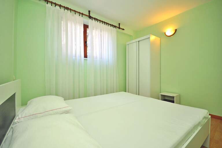 Novalja Apartment Rental