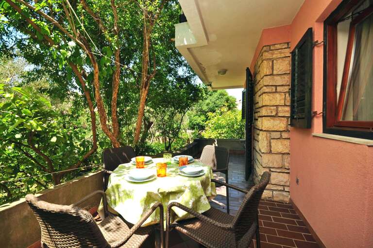 Novalja Apartment Rental