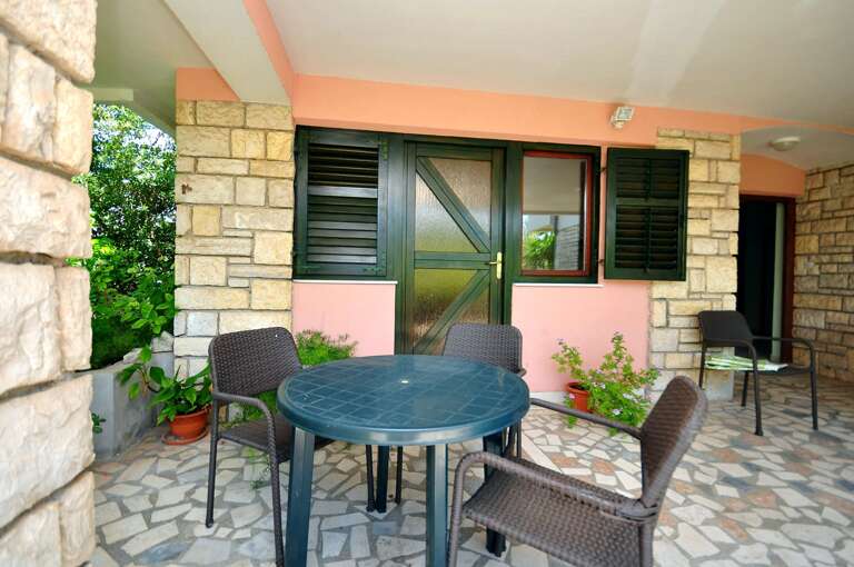 Novalja Apartment Rental