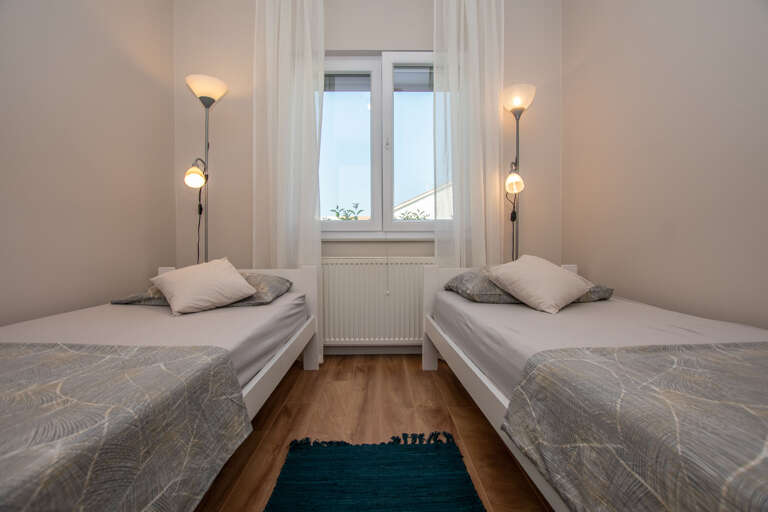 Sveti Filip I Jakov Apartment Rental