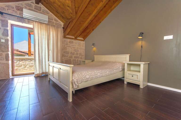 Prvic Sepurine Home Rental