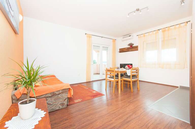 Sukosan Apartment Rental